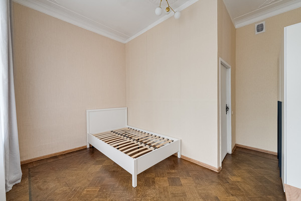 Сдам комнату в 5-комн. квартире, Малый Николопесковский пер, 11/2, Москва г