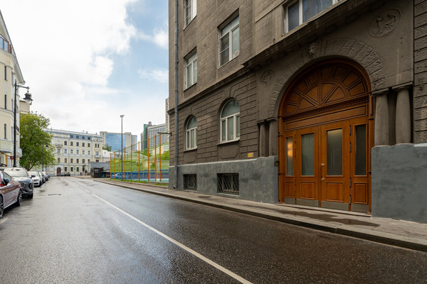 Сдам комнату в 5-комн. квартире, Малый Николопесковский пер, 11/2, Москва г