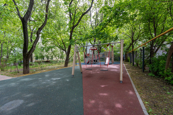 Сдам комнату в 5-комн. квартире, Малый Николопесковский пер, 11/2, Москва г