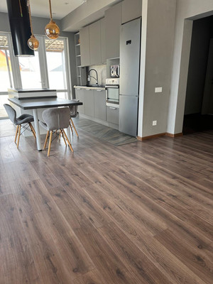 Продам двухкомнатную (2-комн.) квартиру, Бестужевская ул, 11, Российский п