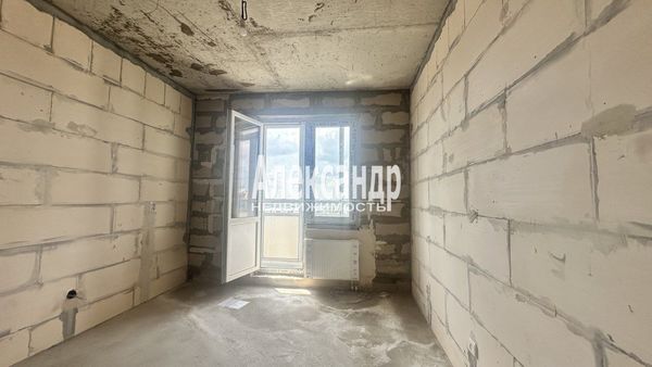 Продам однокомнатную (1-комн.) квартиру, Рябиновая ул, 8к5, Янино-2 д