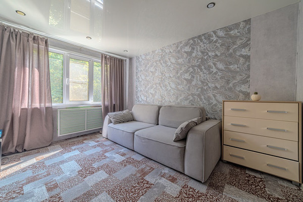 Продам двухкомнатную (2-комн.) квартиру, Ладожская ул, 15, Пенза г