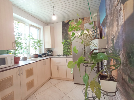 Продам трехкомнатную (3-комн.) квартиру, Великанова ул, 15, Рязань г