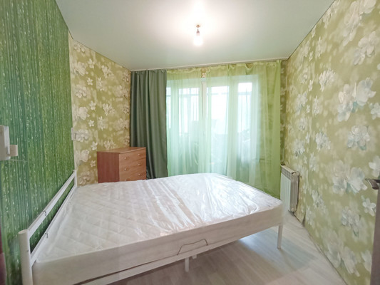 Продам трехкомнатную (3-комн.) квартиру, Великанова ул, 15, Рязань г