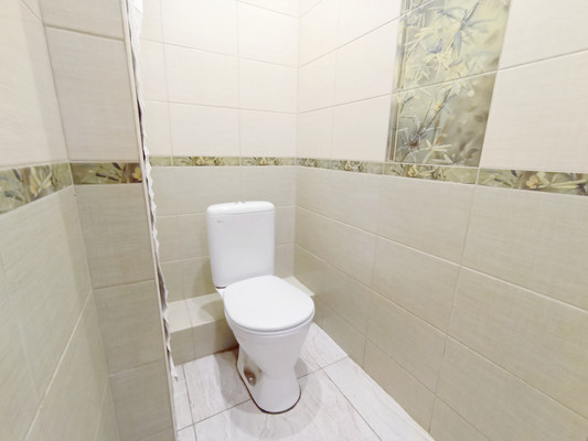 Продам трехкомнатную (3-комн.) квартиру, Великанова ул, 15, Рязань г