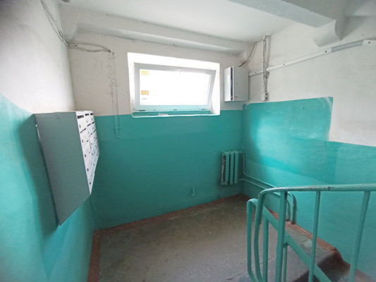 Продам трехкомнатную (3-комн.) квартиру, Великанова ул, 15, Рязань г