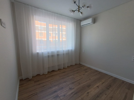Продам однокомнатную (1-комн.) квартиру, Комарова б-р, 1е, Ростов-на-Дону г