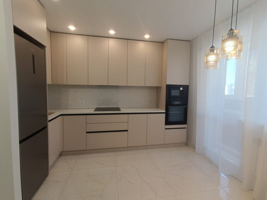 Продам однокомнатную (1-комн.) квартиру, Комарова б-р, 1е, Ростов-на-Дону г