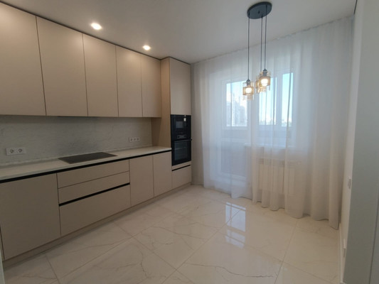 Продам однокомнатную (1-комн.) квартиру, Комарова б-р, 1е, Ростов-на-Дону г