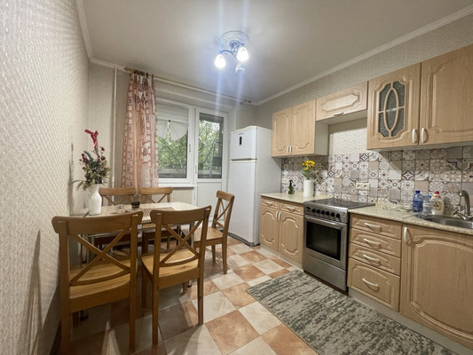 Продам однокомнатную (1-комн.) квартиру, Академика Семёнова ул, 5, Москва г