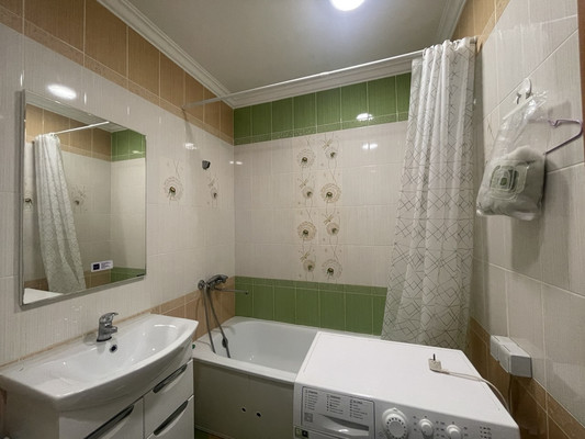 Продам однокомнатную (1-комн.) квартиру, Академика Семёнова ул, 5, Москва г