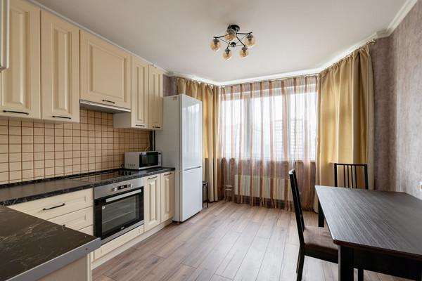 Продам трехкомнатную (3-комн.) квартиру, 3-я Мытищинская ул, 3к2, Москва г