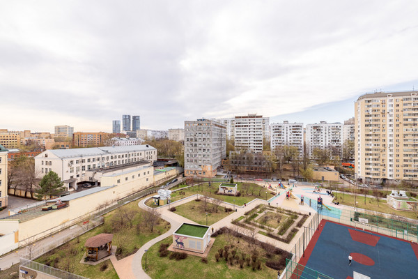 Продам трехкомнатную (3-комн.) квартиру, 3-я Мытищинская ул, 3к2, Москва г