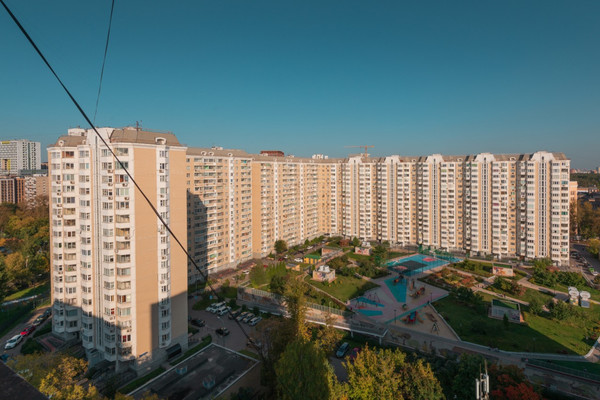 Продам трехкомнатную (3-комн.) квартиру, 3-я Мытищинская ул, 3к2, Москва г