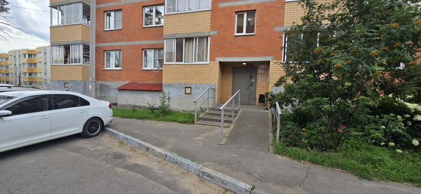 Продам однокомнатную (1-комн.) квартиру, Заречная ул, 33к7, Марусино д