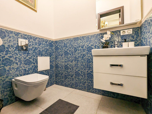 Продам трехкомнатную (3-комн.) квартиру, Тельмана ул, 15, Казань г