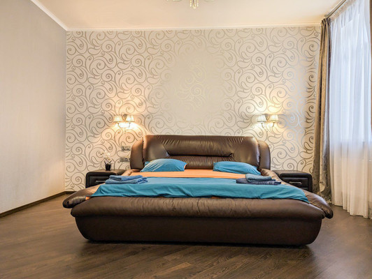 Продам трехкомнатную (3-комн.) квартиру, Тельмана ул, 15, Казань г