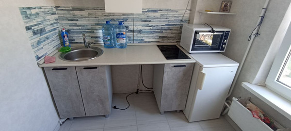 Продам двухкомнатную (2-комн.) квартиру, Юбилейная ул, 16, Алушта г