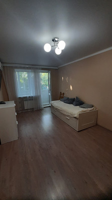 Продам однокомнатную (1-комн.) квартиру, Гагарина ул, 31, Симферополь г