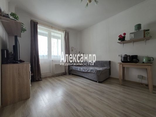 Продам однокомнатную (1-комн.) квартиру, Плесецкая ул, 10, Санкт-Петербург г