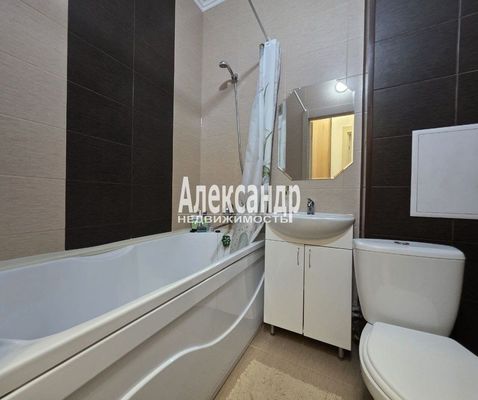 Продам однокомнатную (1-комн.) квартиру, Плесецкая ул, 10, Санкт-Петербург г