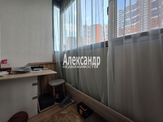 Продам однокомнатную (1-комн.) квартиру, Плесецкая ул, 10, Санкт-Петербург г