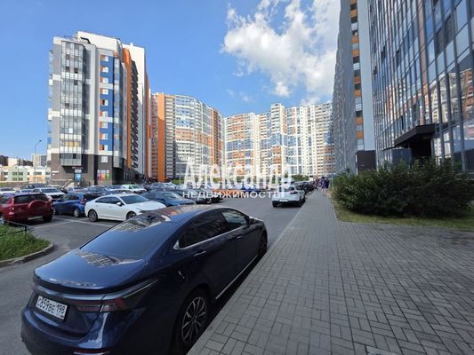 Продам однокомнатную (1-комн.) квартиру, Плесецкая ул, 10, Санкт-Петербург г