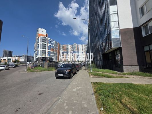 Продам однокомнатную (1-комн.) квартиру, Плесецкая ул, 10, Санкт-Петербург г