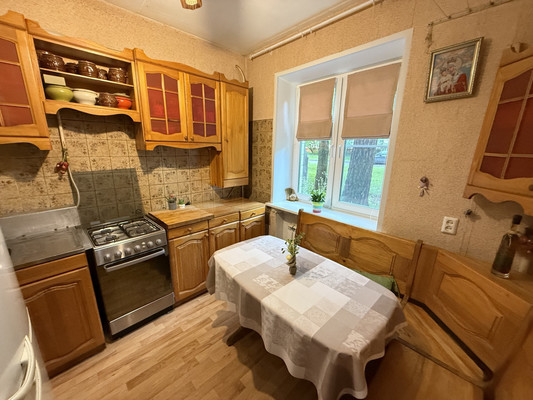 Продам трехкомнатную (3-комн.) квартиру, Спортивная ул, 2/11, Москва г