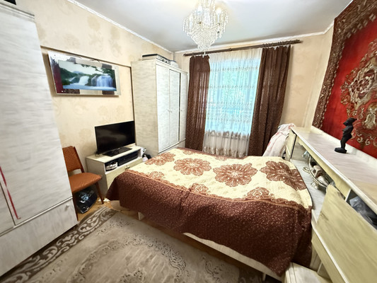 Продам трехкомнатную (3-комн.) квартиру, Спортивная ул, 2/11, Москва г