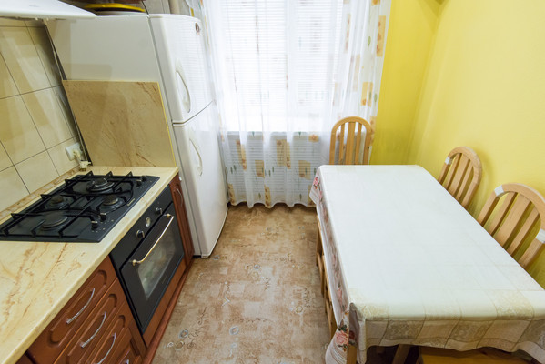 Продам двухкомнатную (2-комн.) квартиру, Советская ул, 9, Ростов-на-Дону г