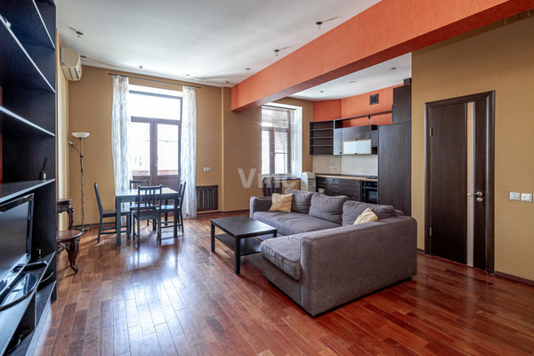 Продам двухкомнатную (2-комн.) квартиру, Газетный пер, 13 1, Москва г