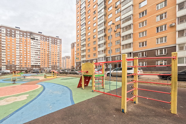Продам двухкомнатную (2-комн.) квартиру, Дружбы (Зенино ЖК Самолёт мкр.) ул, 3, Люберцы г