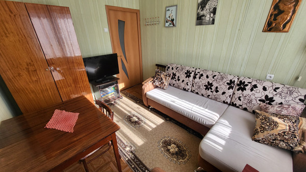 Продам трехкомнатную (3-комн.) квартиру, Айдарова ул, 18, Казань г