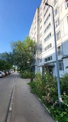 Продам трехкомнатную (3-комн.) квартиру, Айдарова ул, 18, Казань г