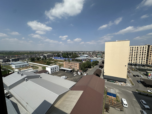 Продам многокомнатную квартиру, Шарданова ул, 48, Нальчик г