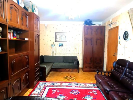 Продам однокомнатную (1-комн.) квартиру, Ленинский пр-кт, 69к1Б, Санкт-Петербург г