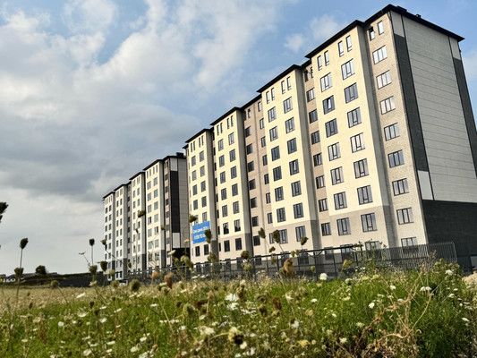 Продам двухкомнатную (2-комн.) квартиру, им. Сижажева М.В. ул, 10, Чегем г