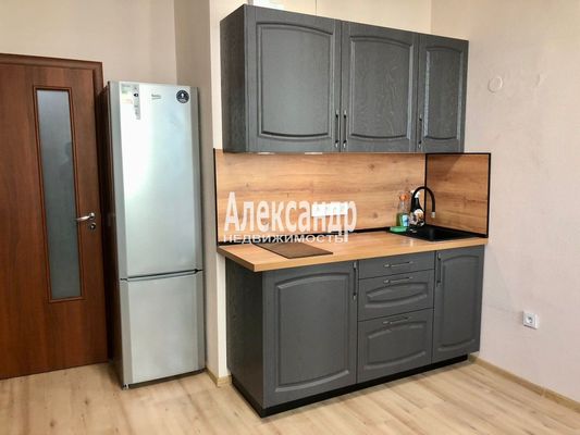 Продам однокомнатную (1-комн.) квартиру, Охтинская аллея, 14, Мурино п