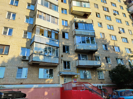 Продам однокомнатную (1-комн.) квартиру, Революционный пр-кт, 82а, Подольск г