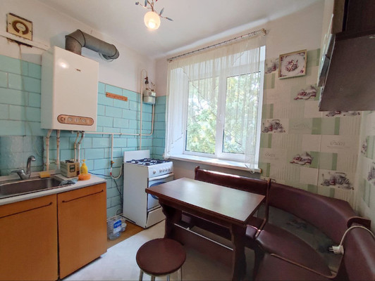 Продам трехкомнатную (3-комн.) квартиру, Московская ул, 122, Джанкой г