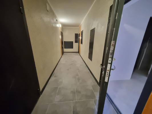 Продам двухкомнатную (2-комн.) квартиру, Бориса Слюсаря ул, 15, Ростов-на-Дону г