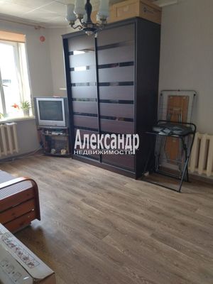 Продам двухкомнатную (2-комн.) квартиру, Пролетарская ул, 15, Волхов г