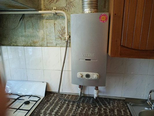 Продам двухкомнатную (2-комн.) квартиру, Урицкого ул, 5, Гатчина г