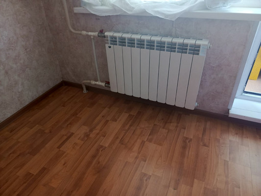 Продам двухкомнатную (2-комн.) квартиру, Урицкого ул, 5, Гатчина г
