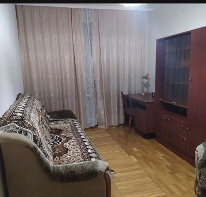Продам двухкомнатную (2-комн.) квартиру, Пионерская ул, 379, Майкоп г