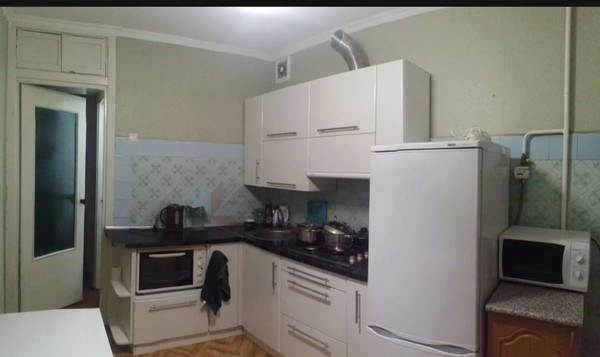 Продам двухкомнатную (2-комн.) квартиру, Пионерская ул, 379, Майкоп г