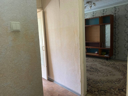Продам двухкомнатную (2-комн.) квартиру, Кечкеметская ул, 97, Симферополь г