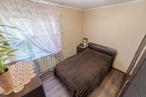 Продам двухкомнатную (2-комн.) квартиру, Ульяновская ул, 54, Пенза г