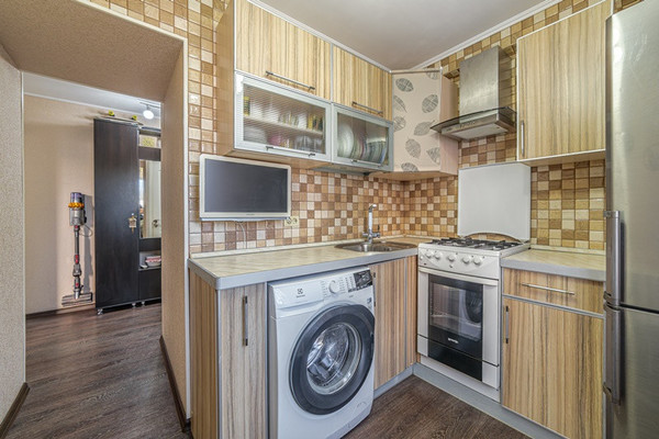 Продам двухкомнатную (2-комн.) квартиру, Ульяновская ул, 54, Пенза г